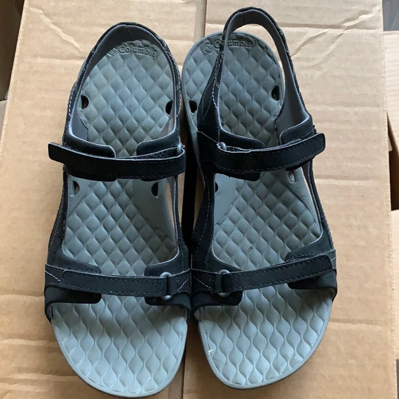 Columbia sandals - Picture 1 of 4